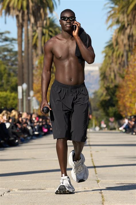 balenciaga levazım